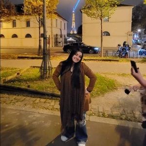 Meet your Posher, Abigail